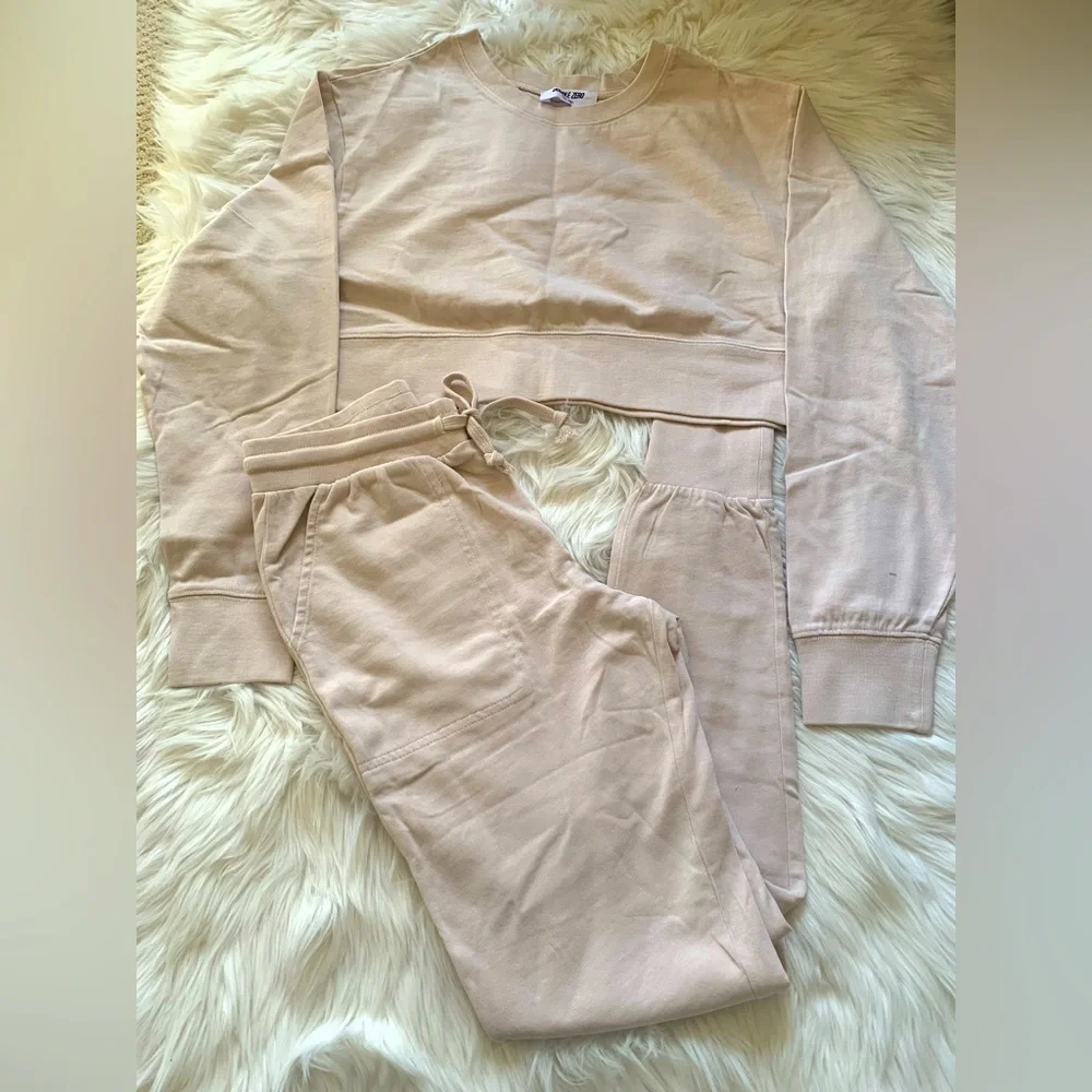 Two-Piece Light Terry Cloth Set - Picture 1 of 4